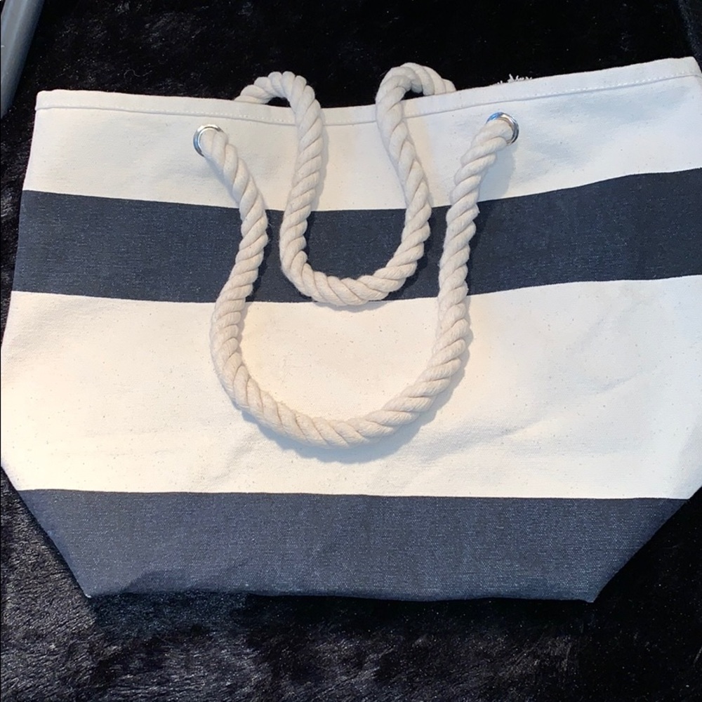 NWT Beach Bag or Tote Large Navy Canvas Brand New